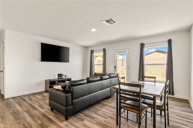 5546 S Glacier Creek Road, Fort Mohave, AZ 86426