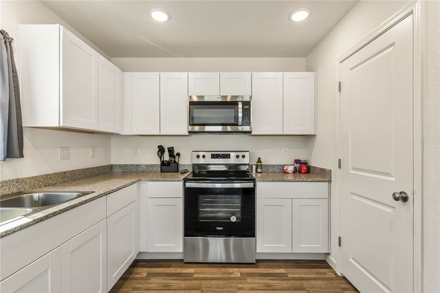 5546 S Glacier Creek Road, Fort Mohave, AZ 86426