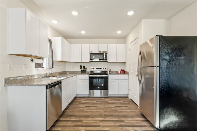 5546 S Glacier Creek Road, Fort Mohave, AZ 86426