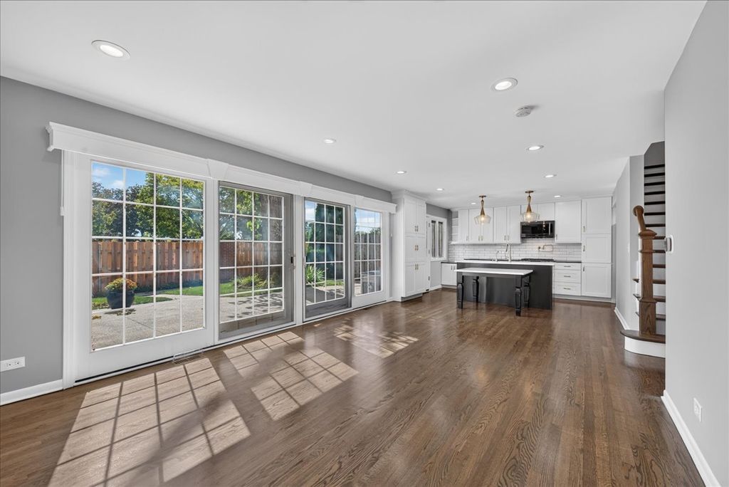 2725 E Bel Aire Drive, Arlington Heights, IL 60004 — photo 5