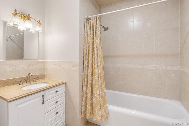 549 De Mott Avenue, Baldwin, NY 11510
