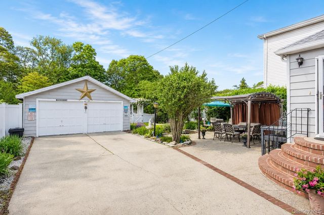 549 De Mott Avenue, Baldwin, NY 11510
