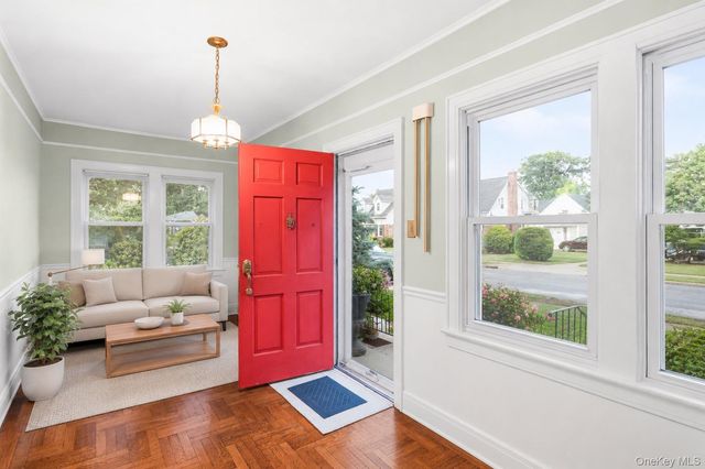 549 De Mott Avenue, Baldwin, NY 11510