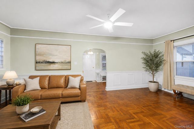 549 De Mott Avenue, Baldwin, NY 11510