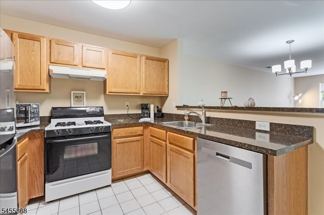 50 Pasture Ct, Roxbury Twp., NJ 07852