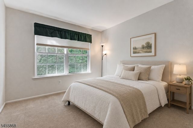 50 Pasture Ct, Roxbury Twp., NJ 07852