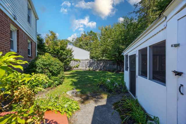 1 Lexington St, South Hadley, MA 01075
