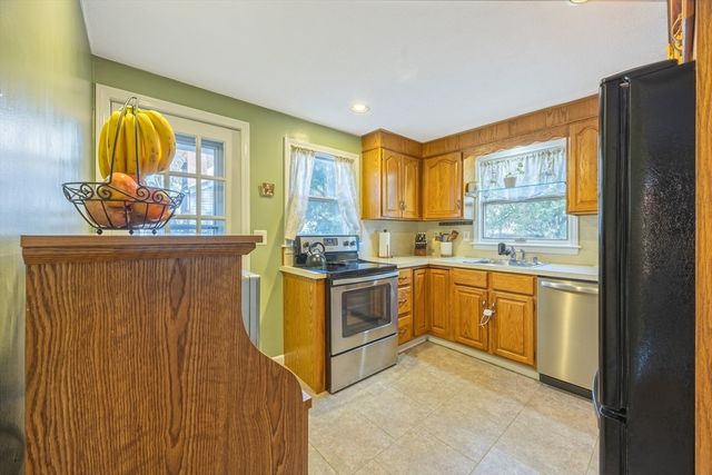 1 Lexington St, South Hadley, MA 01075