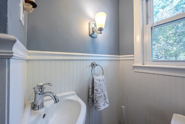 1 Lexington St, South Hadley, MA 01075
