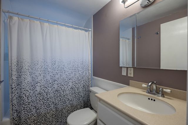 1 Lexington St, South Hadley, MA 01075