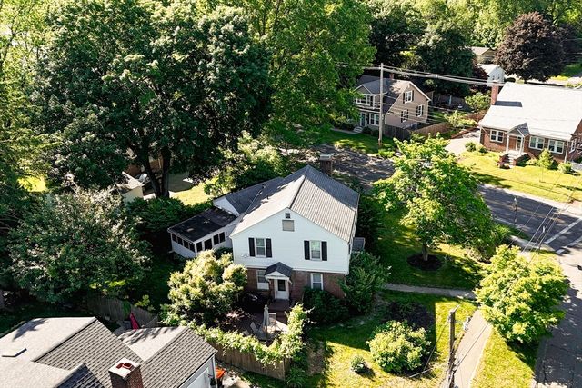 1 Lexington St, South Hadley, MA 01075