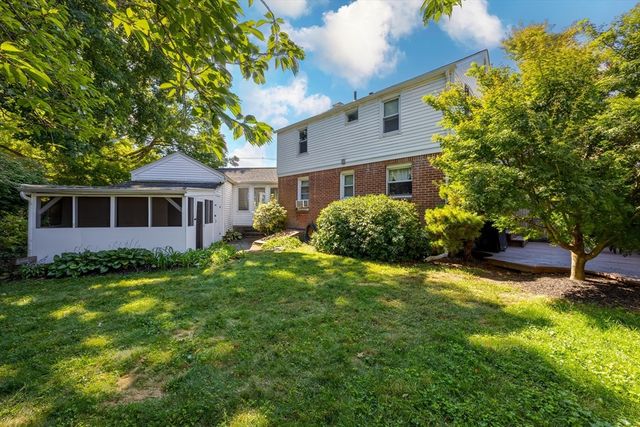 1 Lexington St, South Hadley, MA 01075