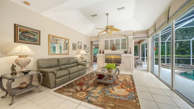 4727 CARRINGTON CIRCLE, Sarasota, FL 34243