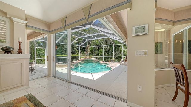 4727 CARRINGTON CIRCLE, Sarasota, FL 34243