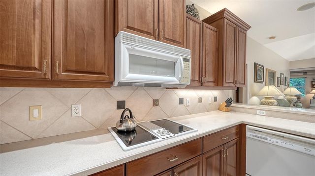 4727 CARRINGTON CIRCLE, Sarasota, FL 34243