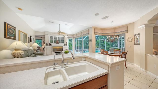 4727 CARRINGTON CIRCLE, Sarasota, FL 34243