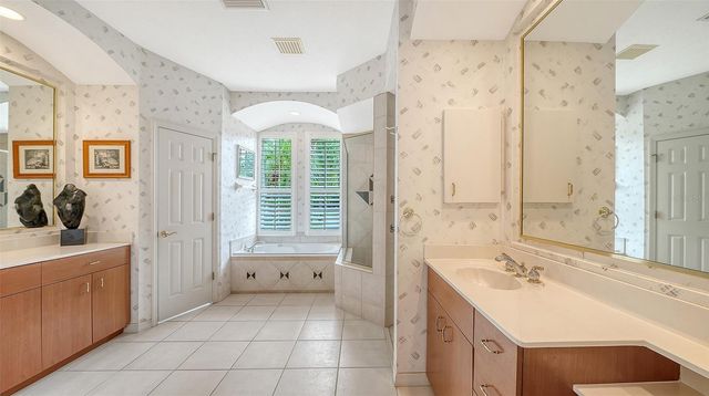 4727 CARRINGTON CIRCLE, Sarasota, FL 34243