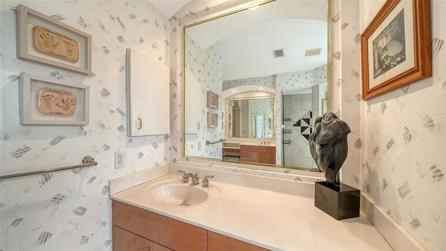4727 CARRINGTON CIRCLE, Sarasota, FL 34243