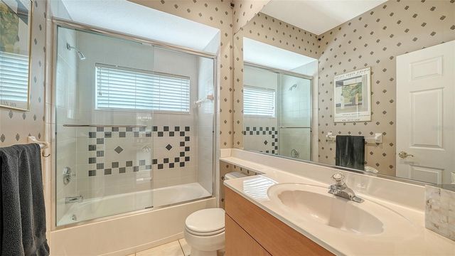 4727 CARRINGTON CIRCLE, Sarasota, FL 34243