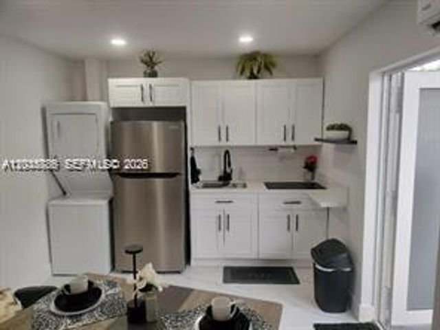 1130 NE 201st Terrace B, Miami, FL 33179