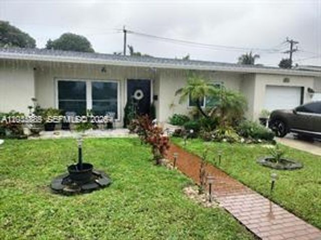 1130 NE 201st Terrace B, Miami, FL 33179