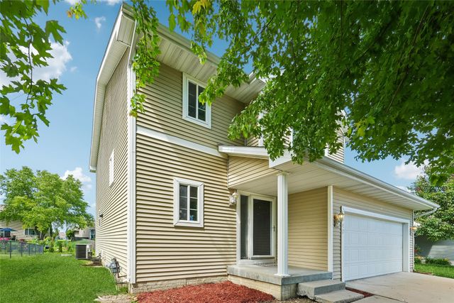 6540 SE Sundancer Swing, Pleasant Hill, IA 50327