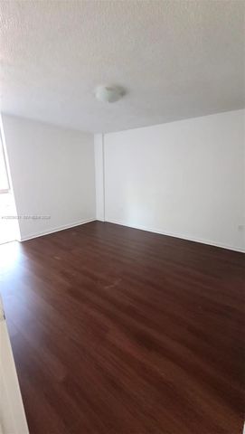 6995 NW 186th St E301, Hialeah, FL 33015