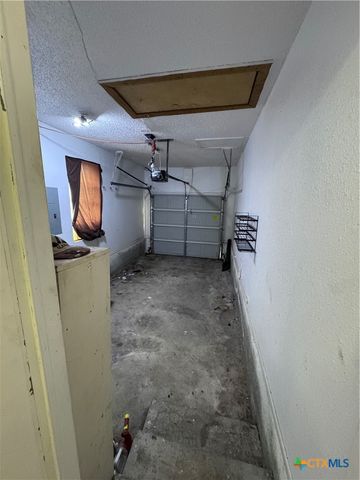 1301 N 10th Street, Temple, TX 76501