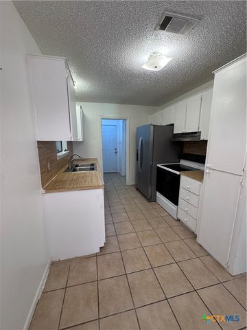 1301 N 10th Street, Temple, TX 76501