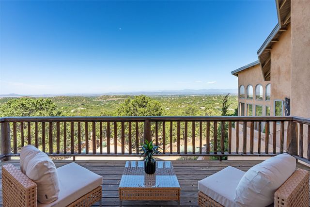 51 Coyote Mountain Road, Santa Fe, NM 87505