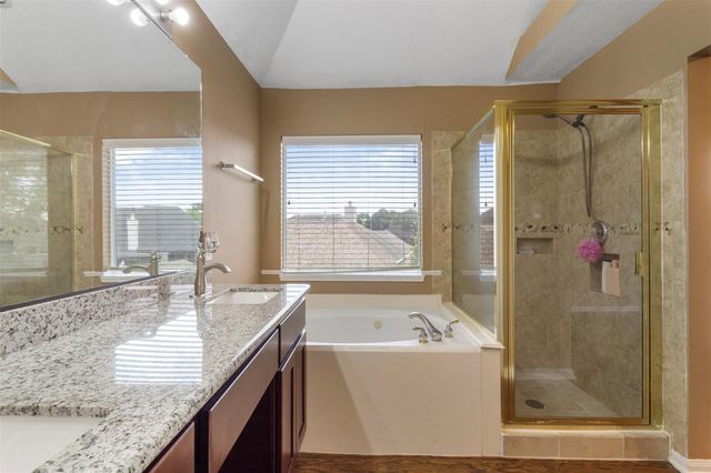 10310 Little Oak Drive, Baytown, TX 77523