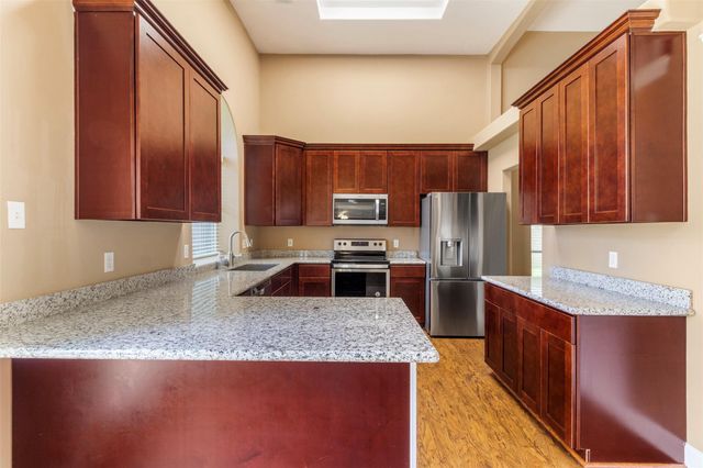 10310 Little Oak Drive, Baytown, TX 77523