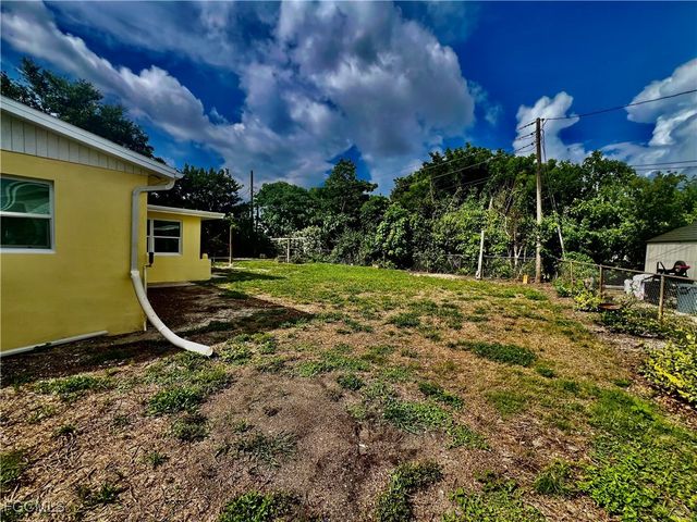 118 Alcala AVE, Lehigh Acres, FL 33936