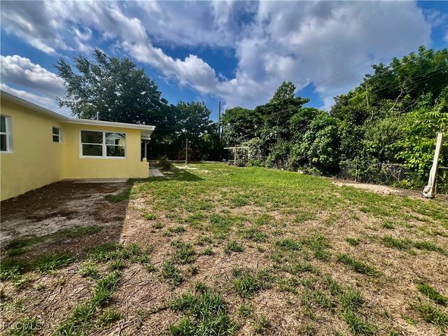 118 Alcala AVE, Lehigh Acres, FL 33936