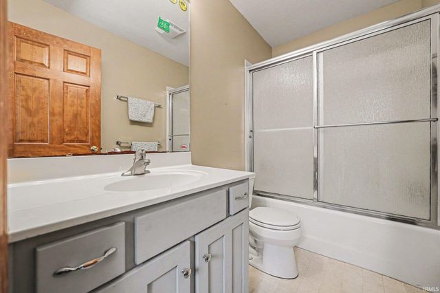 20608 Johnson Road, South Bend, IN 46614