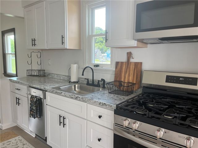 2116 Barnsdale Ave, Mckeesport, PA 15132