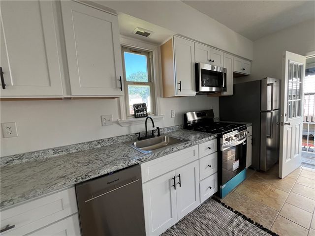 2116 Barnsdale Ave, Mckeesport, PA 15132