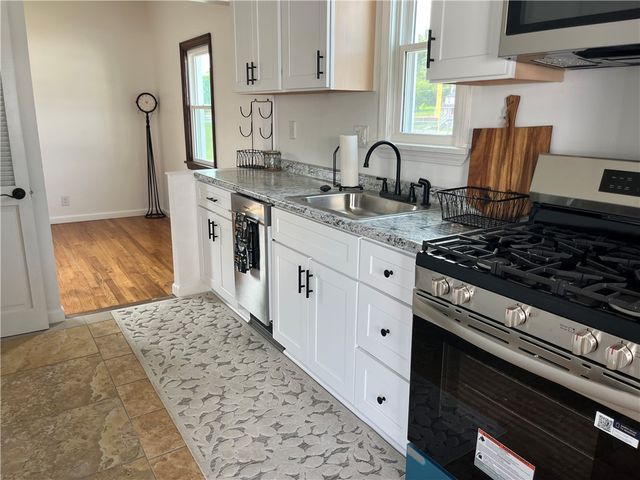 2116 Barnsdale Ave, Mckeesport, PA 15132