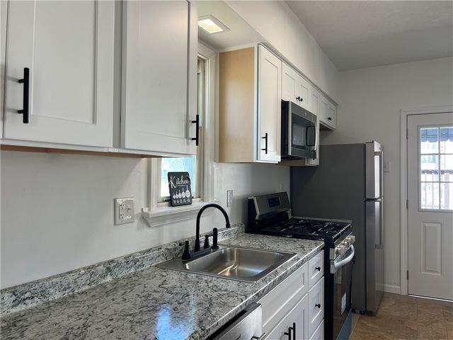 2116 Barnsdale Ave, Mckeesport, PA 15132
