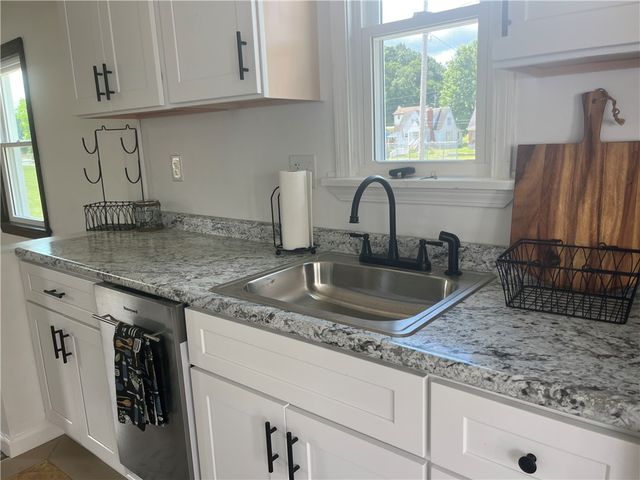 2116 Barnsdale Ave, Mckeesport, PA 15132