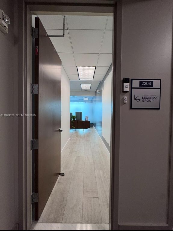 175 SW 7th St 2204, Miami, FL 33130