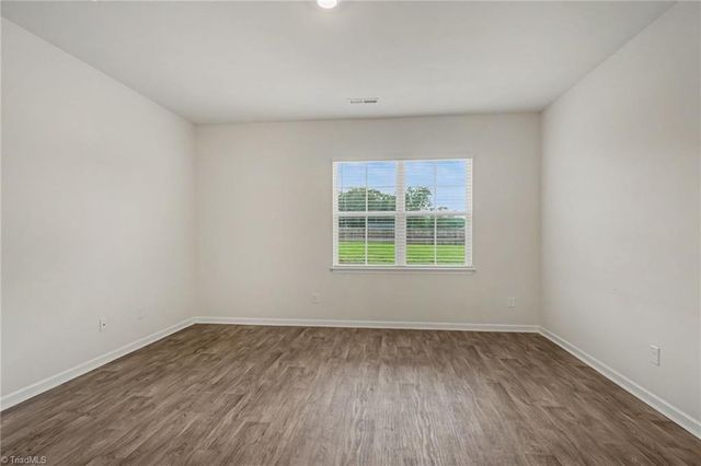 620 Hickory Point Drive, Lexington, NC 27292