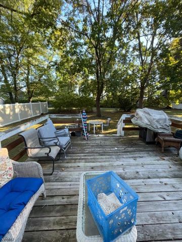 15 Slingerland Ave, Pequannock Twp., NJ 07440