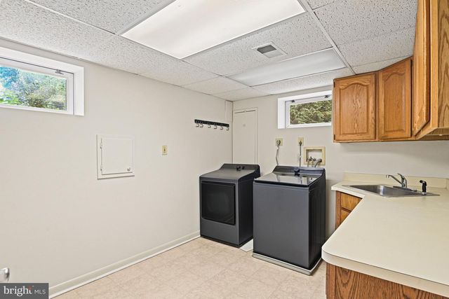 1919 YOUNGBLOOD ST, Mclean, VA 22101