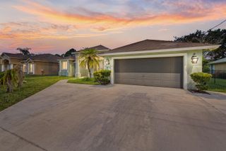 5514 NW West Lundy Circle, Port St. Lucie, Port St Lucie, FL 34986