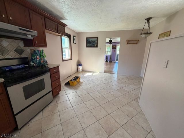 50 Clinton Ave, Mount Olive Twp., NJ 07828