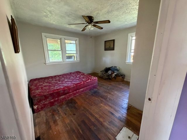 50 Clinton Ave, Mount Olive Twp., NJ 07828