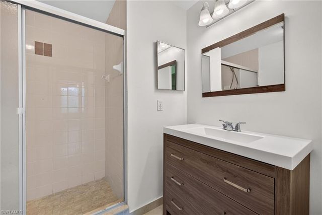 1225 Reserve WAY 203, Naples, FL 34105