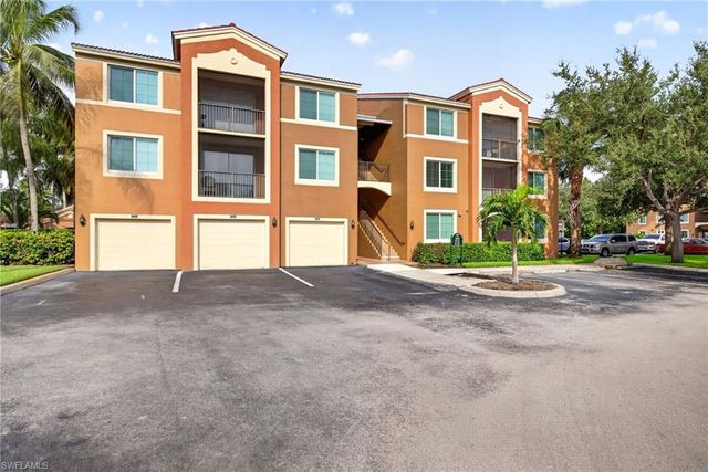 1225 Reserve WAY 203, Naples, FL 34105