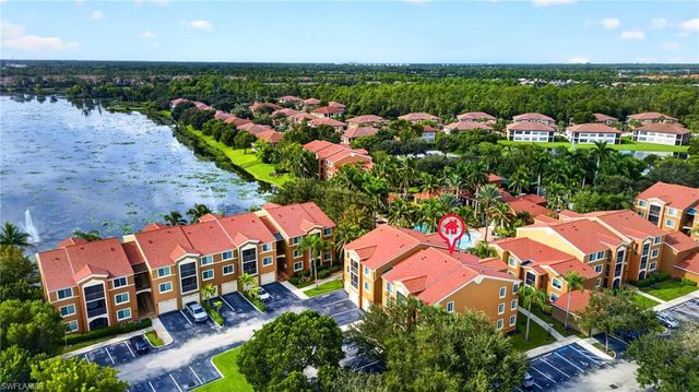 1225 Reserve WAY 203, Naples, FL 34105